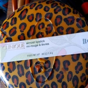 Clinique Black honey lip